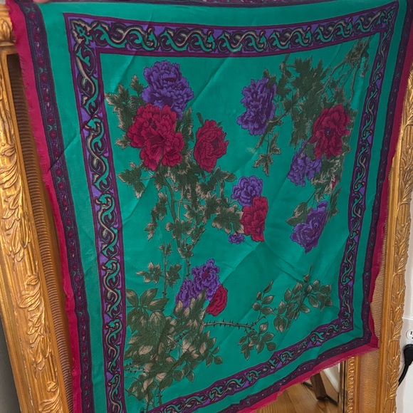 Colorful Patterned Scarves Set - Picture 3 of 7